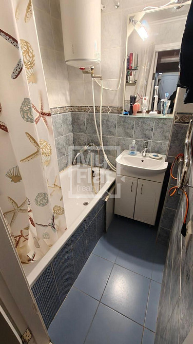 Продаж Квартира 2-кімнатна, 2/5 поверх на вул. Голосіївський Київ - фото 2