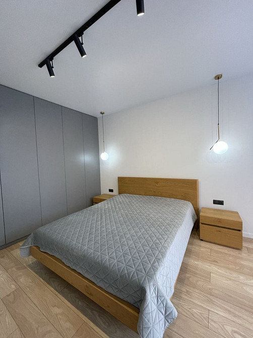 Продаж Квартира 1-кімнатна, 5/9 поверх на Салютна вул., д. 2б Київ - фото 14