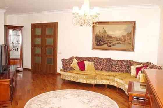 Оренда Квартира 2-кімнатна, 20/26 поверх на ул. Михаила Гришко, 9 Киев