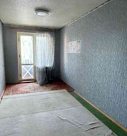 Продаж Квартира 3-кімнатна, 6/10 поверх на Метростроевская ул., 12 Днепр