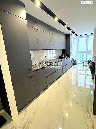 Продаж Квартира 4-кімнатна, 10/13 поверх на вул. Гвардійців Широнінців Харків