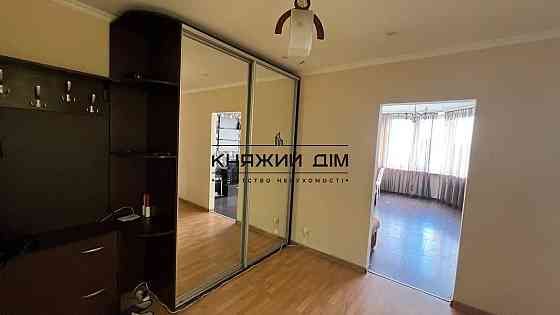 Оренда Квартира 2-кімнатна, 21/21 поверх на Пчелки Елены ул. Киев