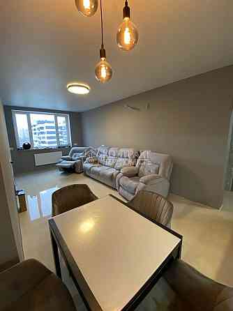 Продаж Квартира 1-кімнатна, 9/10 поверх на вул. Героїв Харкова Kharkiv