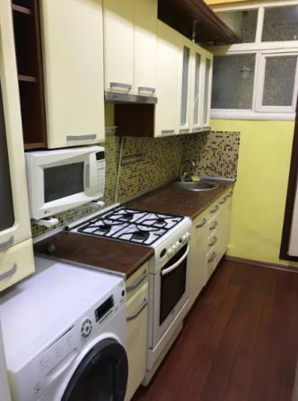 Продам 2-х комнатную квартиру на ул.Черноморского Козачества Одесса