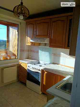 Оренда Квартира 3-кімнатна, 10/10 поверх на ул. Генерала Жмаченко, 4 Київ