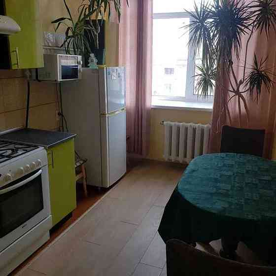 Оренда Квартира 1-кімнатна, 6/6 поверх на ул. Большая Житомирская Киев