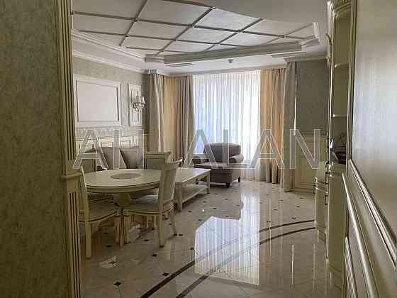 Оренда Будинок 4-кімнатний на Інститутська вул., 18А Київ