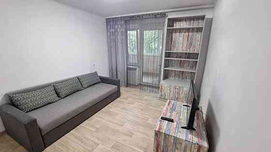 Продаж Квартира 2-кімнатна, 1/13 поверх Київ