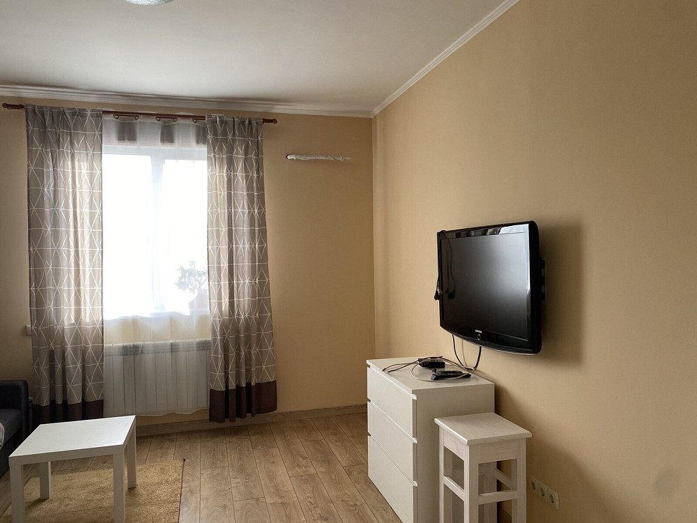 Оренда Квартира 1-кімнатна на Першого Травня, 1 Kiev - photo 1