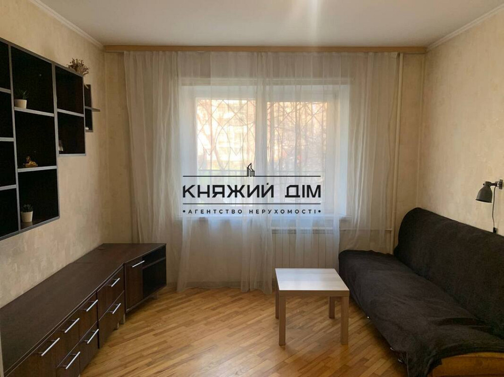 Оренда Квартира 2-кімнатна, 1/16 поверх на Бережанская ул. Київ - фото 1