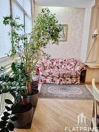 Продаж Квартира 3-кімнатна, 8/21 поверх на Білоруська вул. вул., д. 3 Kiev