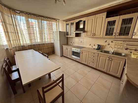 Продаж Квартира 3-кімнатна, 11/15 поверх на Степана Рудницького вул., д. 3А Київ