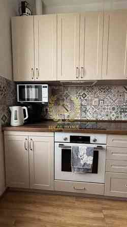 Продаж Квартира 2-кімнатна, 21/23 поверх на Радунская ул., 2/18 Kiev