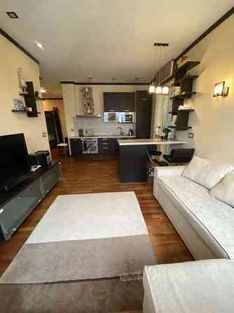 Оренда Квартира 1-кімнатна, 14/25 поверх на ул. Саксаганского Kiev