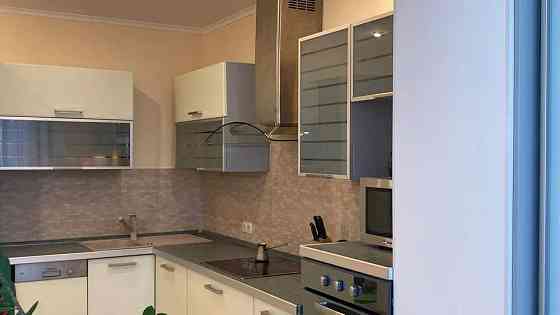 Оренда Квартира 1-кімнатна, 11/11 поверх на ул. Анны Ахматовой, 35а Киев