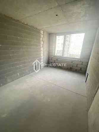 Продаж Квартира 18-кімнатна, 6/25 поверх на вул. Олександра Олеся Київ