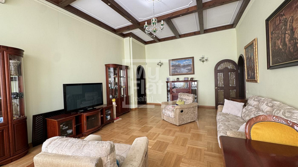 Оренда Квартира 4-кімнатна, 4/5 поверх на вул. Хмельницького Богдана Kiev - photo 2