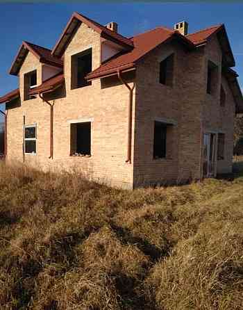 Продаж Будинок 4-кімнатний 