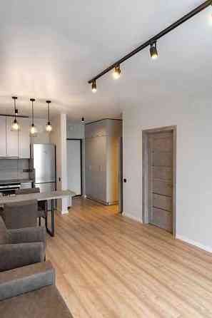 Оренда Квартира 2-кімнатна, 26/26 поверх на ул. Заречная Київ