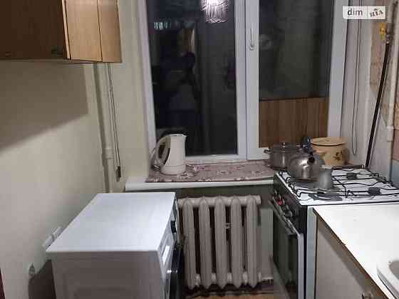 Оренда Квартира 1-кімнатна, 4/9 поверх на Кирилівська, 89 Київ