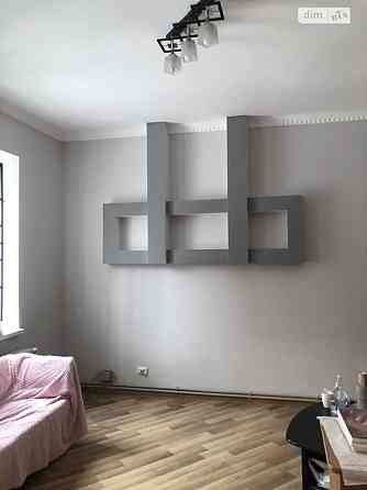 Продаж офісне приміщення на Магістратська (Першотравнева ) поверх - 1/2 Вінниця