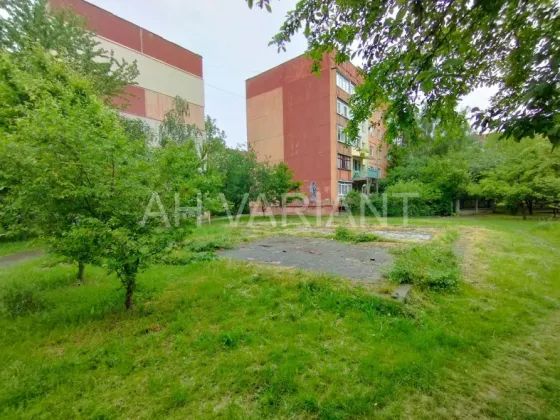 Продаж земельної ділянки Будівництво та експлуатація виробничих підприємств площа 4 сот Капушанська Ужгород