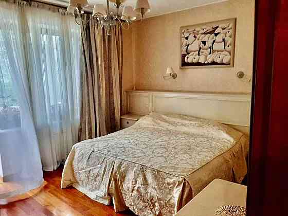 Оренда Квартира 3-кімнатна, 2/4 поверх на пер. Артиллерийский Kiev
