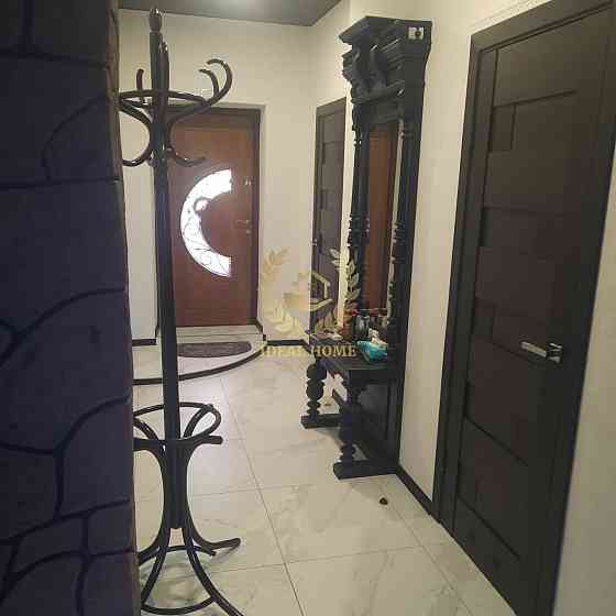 Продаж Будинок 3-кімнатний на Центральная ул., 1 