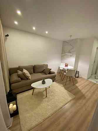 Продаж Квартира 2-кімнатна, 20/27 поверх на Лисогірський провулок вул., д. 20 Kiev