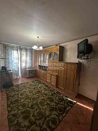 Продаж Квартира 3-кімнатна, 5/9 поверх на вул. Героев Труда Kharkiv