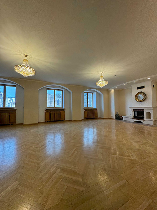 Продаж Квартира 4-кімнатна, 6/7 поверх на Євгена Чикаленка вул., д. 20 Київ - фото 1