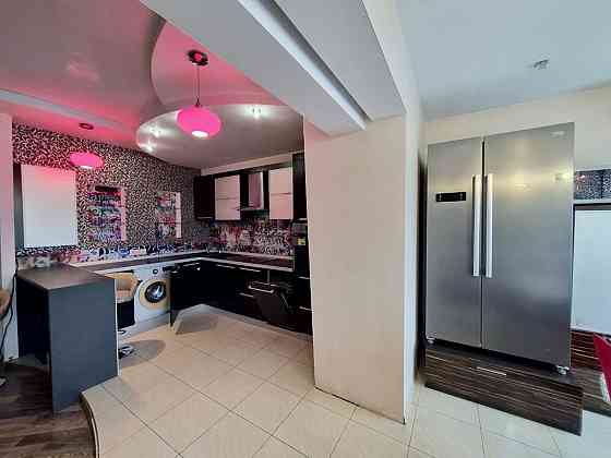 Оренда Квартира 3-кімнатна, 9/10 поверх на Любарского пер., 4А Dnipro