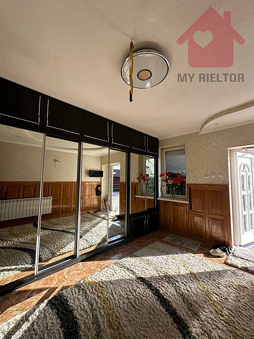 Продаж просторого будинку у Сторожниці!  - photo 9