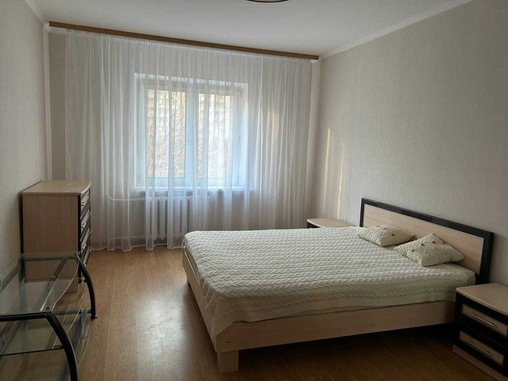 Продаж Квартира 2-кімнатна, 2/18 поверх на Драгоманова вул., д. 1Г Київ - фото 1