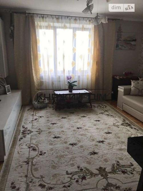 Продаж 3-кімнатної роздільної квартири, метро Святошин, Житомирська. № 21143137 Київ - фото 2