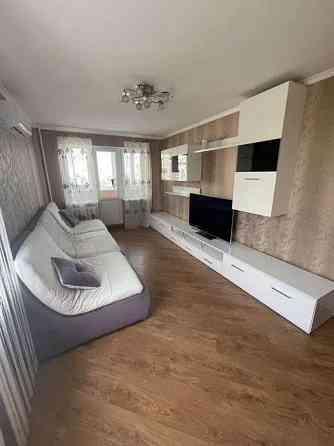 Оренда Квартира 2-кімнатна, 8/9 поверх на ул. Борщаговская Киев