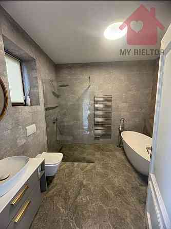 Продаж просторого будинку! Uzhhorod