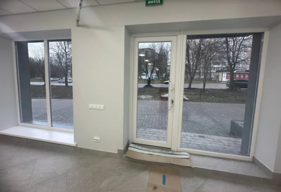 Здається комерційне приміщення на вул. Корольова, площа 120 кв.м Тернопіль