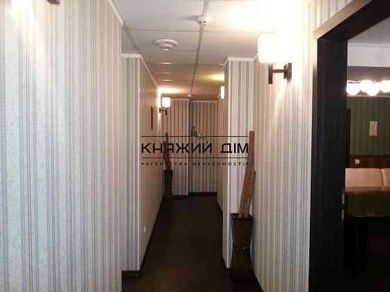 Оренда офісне приміщення на Межигорская ул. поверх - 1/4 Київ