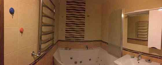 Оренда Квартира 2-кімнатна, 3/16 поверх на ул. Урловская Київ