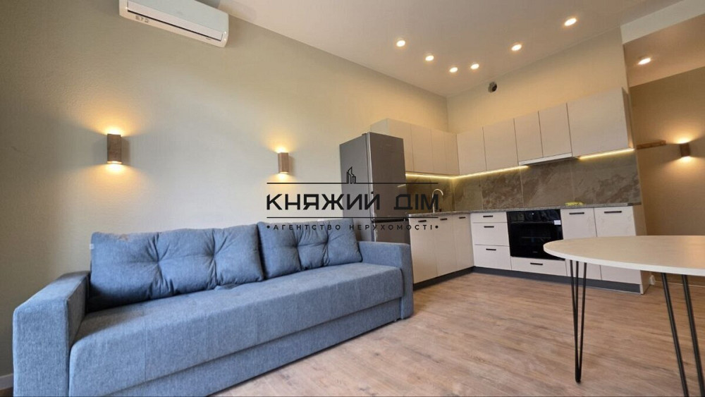 Продаж Квартира 2-кімнатна, 1/5 поверх на Тираспольская ул. Київ - фото 1