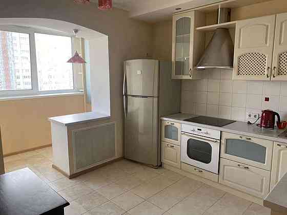 Оренда Квартира 2-кімнатна, 16/18 поверх на пр. Петра Григоренко Київ