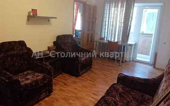 Продаж Будинок 3-кімнатний на Тополева вул., 5 Киев