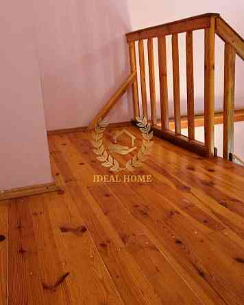 Продаж Будинок 4-кімнатний Круглик