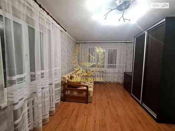 Продаж Квартира 1-кімнатна на Волынская ул., 2 Киев