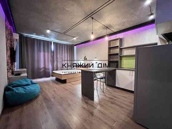 Оренда Квартира 1-кімнатна, 27/28 поверх на Бажана Николая просп. Kiev