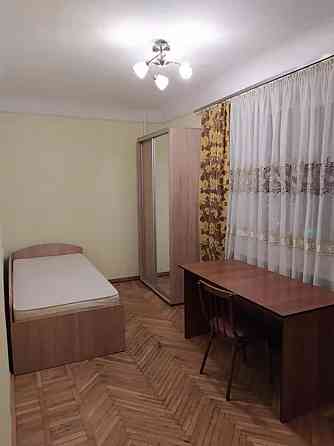 Оренда Квартира 2-кімнатна, 5/5 поверх на Авіаконструктора Антонова, 1 Киев