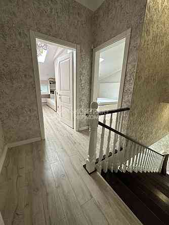 Продаж Квартира 3-кімнатна, 5/6 поверх на вул. Дмитрівська Kharkiv