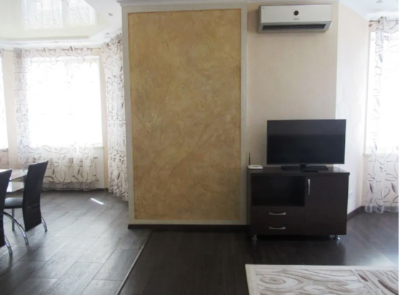 Двухкомнатная квартира в Чудо-Городе. Одеса