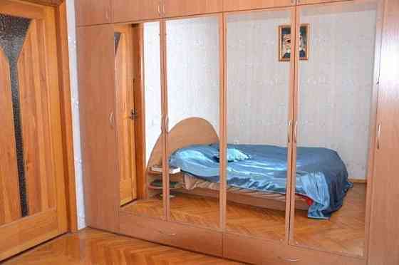 Оренда Квартира 3-кімнатна, 2/9 поверх на ул. Андрея Малышко, 2 Kiev